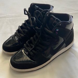 NIKE SB ZOOM DUNK HI PRO 'IRIDESCENT'